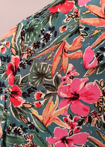 m Beden vintage çiçekli crop Bağlamalı Gömlek