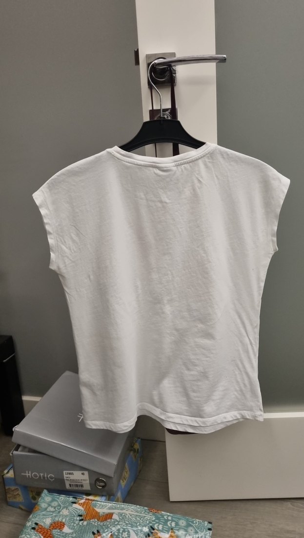 Polo Kız Çocuk Payetli Kelebek Baskılı Tişört - Görsel 3