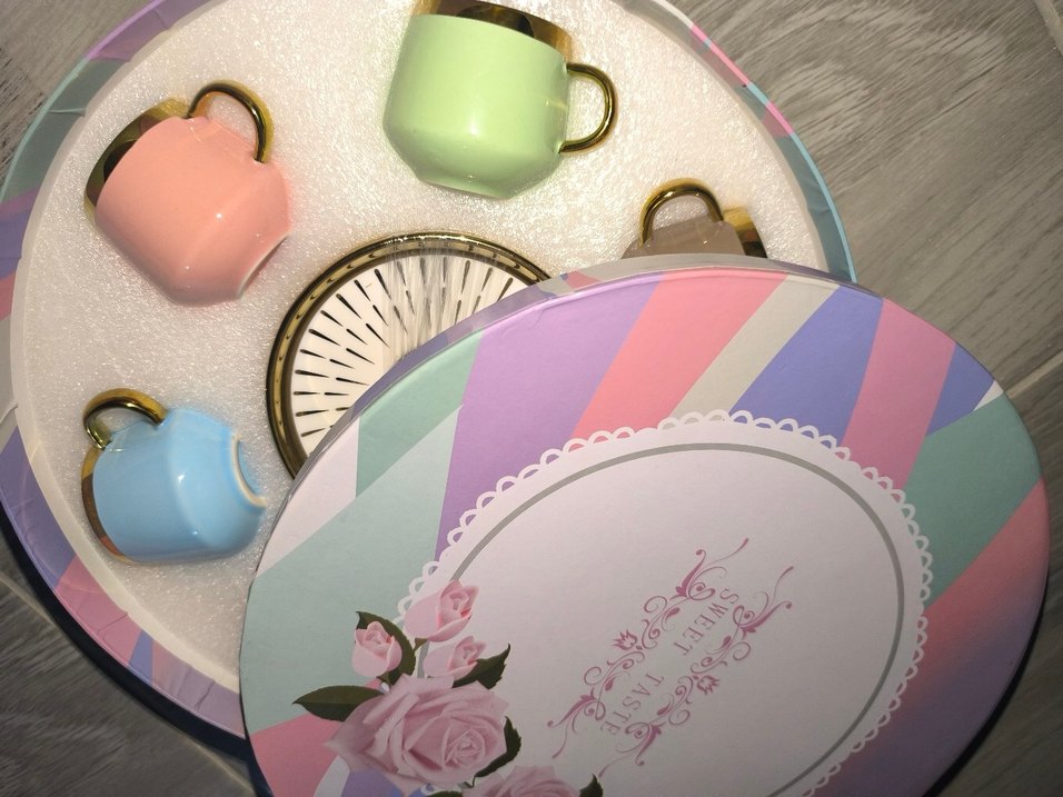 Çok Renkli Altın Detaylı Fincan Seti - Görsel 3