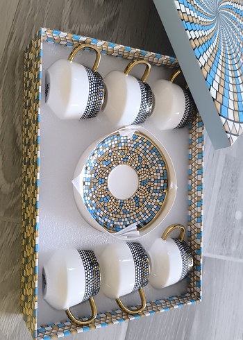 Altın kulplu mozaik desenli beyaz fincan seti - Görsel 2