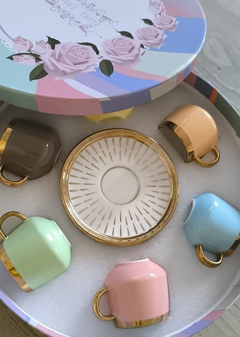 Pastel Renkli Altın Detaylı Fincan Seti - Görsel 4