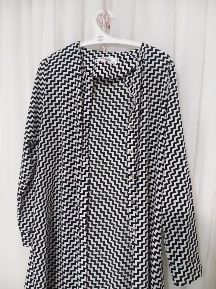 Uzun Kollu Kareli Kadın Pardösü - Görsel 4