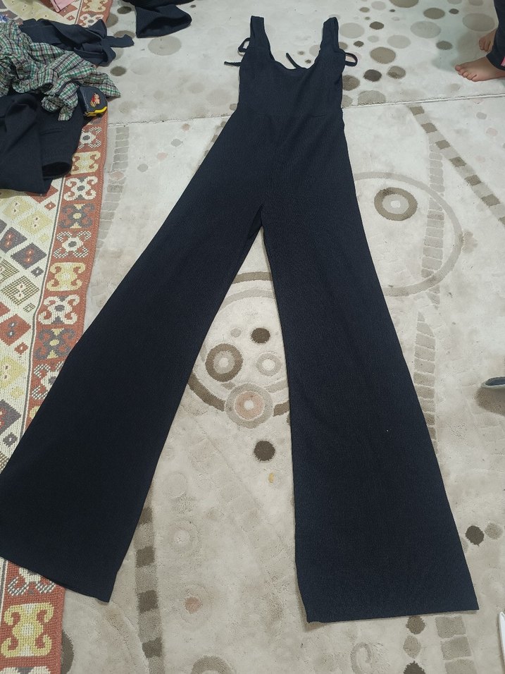 Siyah V Yaka Uzun Kadın Tulum - Görsel 2