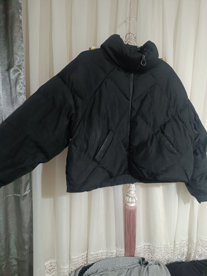 Siyah Kısa Kadın Mont - Görsel 2