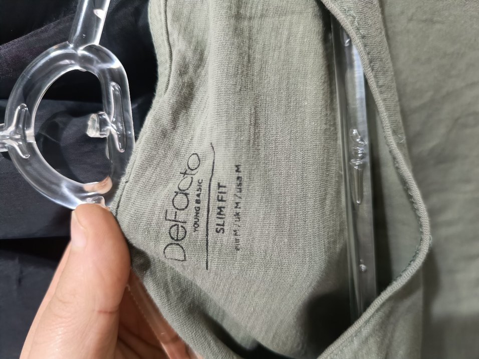 Gri Keten Kadın Tişört - Görsel 3