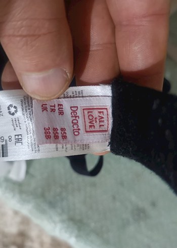 Beyaz Minimalist Midi Sütyen - Görsel 3