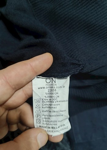 Siyah V Yakalı Kolsuz Triko Kadın Süveter - Görsel 4