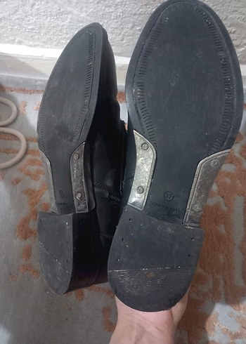 Siyah Deri Tokalı Kadın Botu - Görsel 6