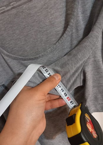 Gri Baskılı Kısa Kollu Tişört - Görsel 5