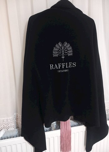 Siyah Kadın Drapeli Goth Şal - Görsel 2