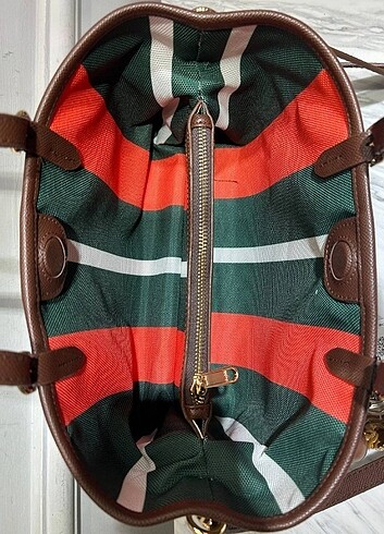 Beden siyah Renk GUCCI GG Emblem Tote Bag 31.5 x 19 x 9 cm