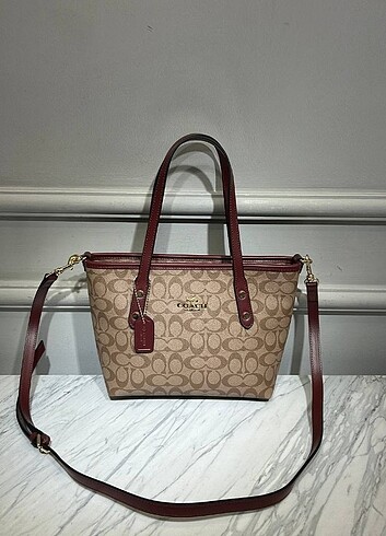 Coach small tote Bag 31 x 21 8 cm