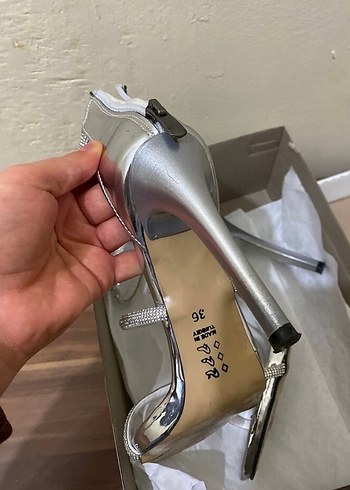 Gri Stiletto Topuklu Kadın Ayakkabı - Görsel 2