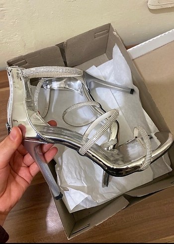 Gri Stiletto Topuklu Kadın Ayakkabı - Görsel 3