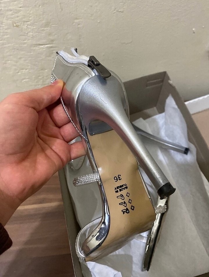 Gri Stiletto Topuklu Kadın Ayakkabı - Görsel 2