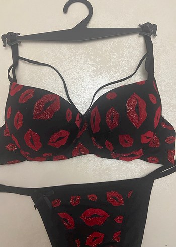 Kırmızı Baskılı simli Sütyen Takımı - Görsel 4