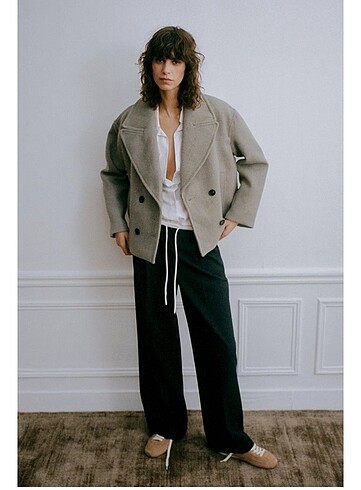 Zara kısa kaşe mont