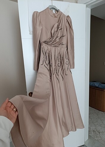 Zühre Abiye elbise 