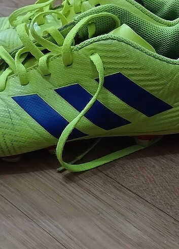Adidas Nemesiz 