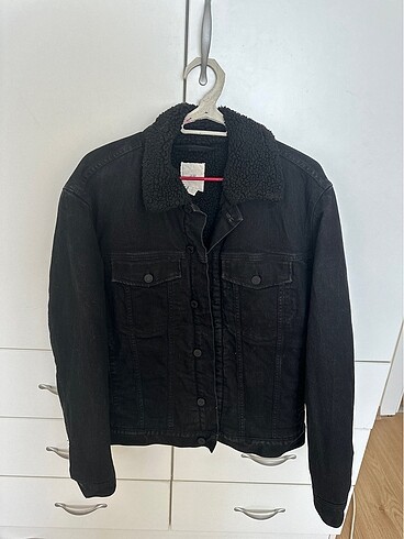 H&M içi kürklü siyah kot ceket