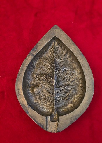 Bronz Kalıp Çiçek Ütüsü - Görsel 3