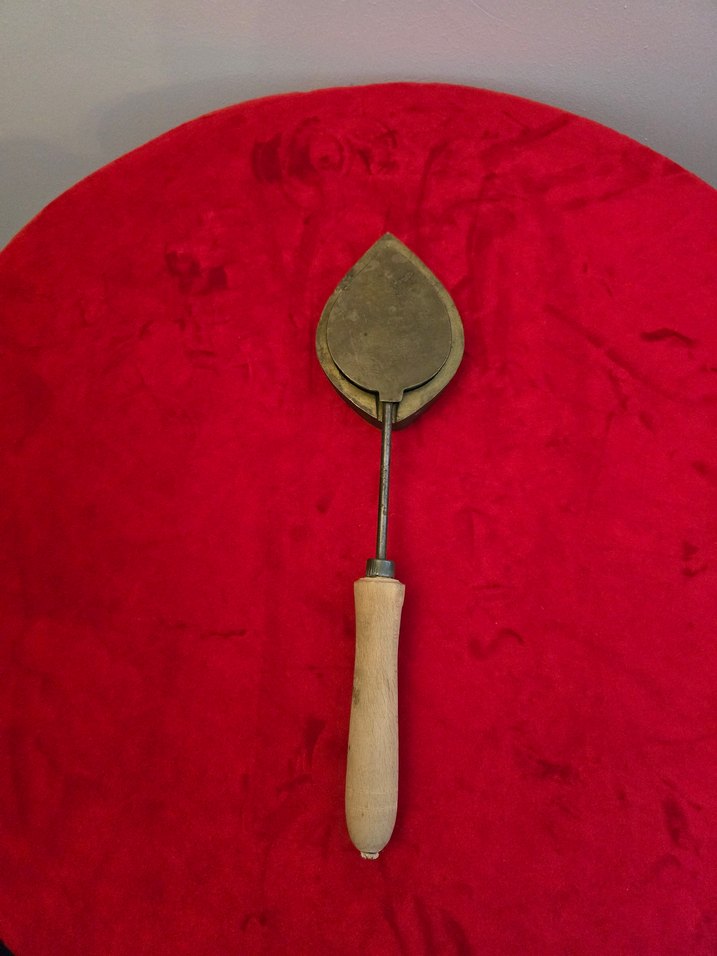 Bronz Kalıp Çiçek Ütüsü - Görsel 2