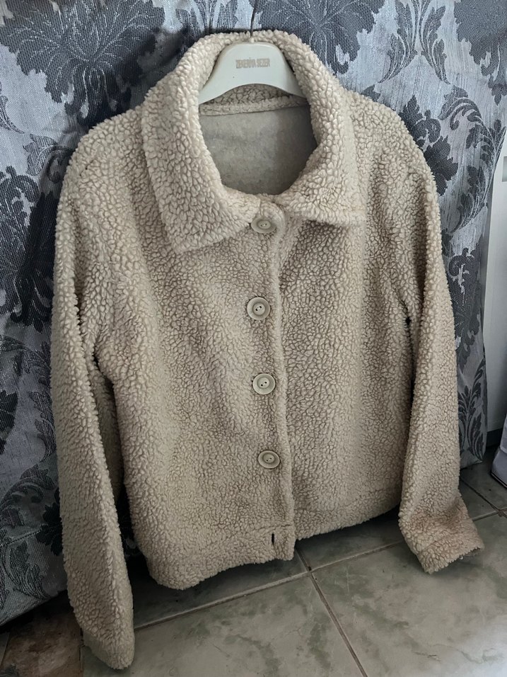 Düğmeli Beyaz Kadın Midi Kaban - Görsel 2