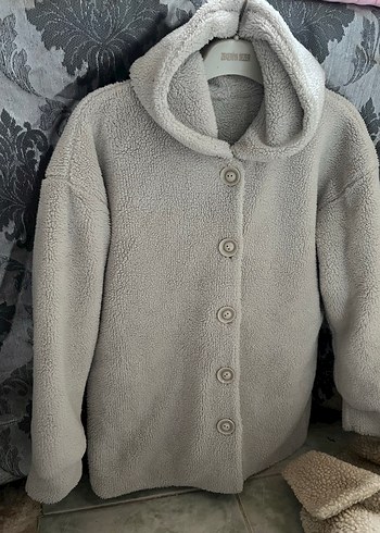 Gri Kapüşonlu Sıcak ve Rahat Kadın Ceketi - Görsel 2