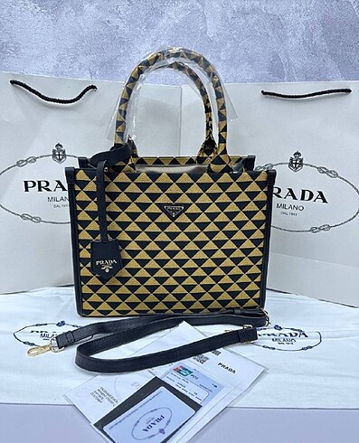 Prada Prada Shopper Çanta -RENKLER İÇİN KAYDIRINIZ.-