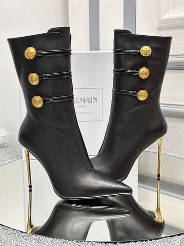 diğer Beden Balmain Bot