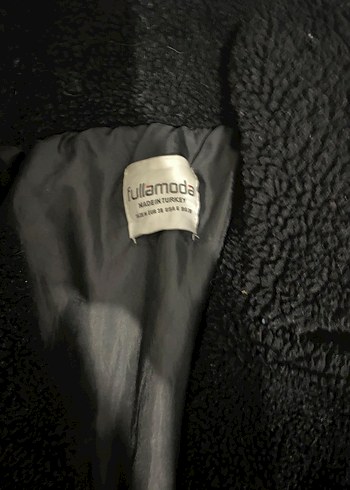 Siyah Kürklü Kadın Midi Kaban - Görsel 2