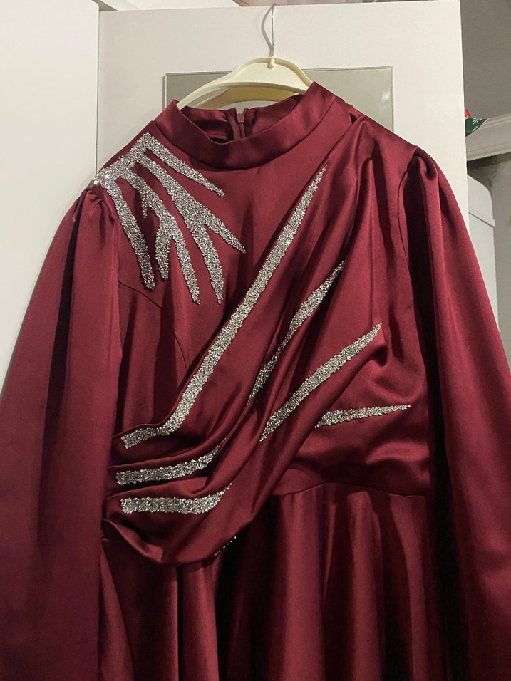 Bordo Uzun Kollu İşlemeli Abiye Elbise - Görsel 2