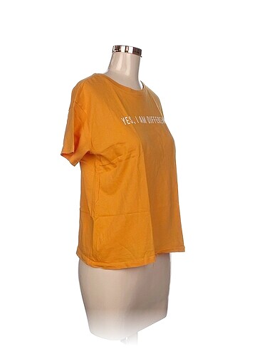 Defacto Defacto T-shirt %70 İndirimli.