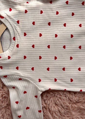 Zara Beyaz Kırmızı Kalp Desenli Bebek Kız Takımı
