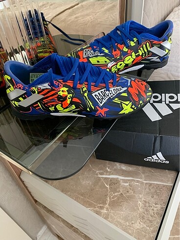 38 Beden çeşitli Renk Adidas lisanslı krampon