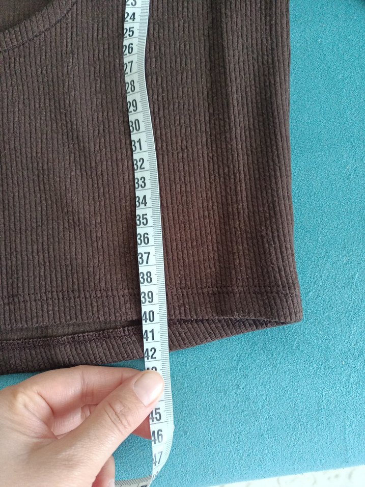 Zincir Detaylı Siyah Kadın Bluz - Görsel 4