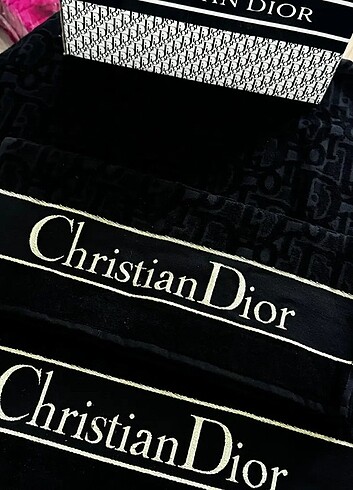Dior Christian Dior gri beyaz beyaz havlu seti #havlu #bornoz 