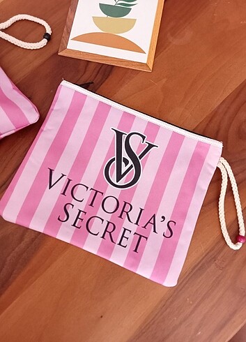 Victoria s Secret