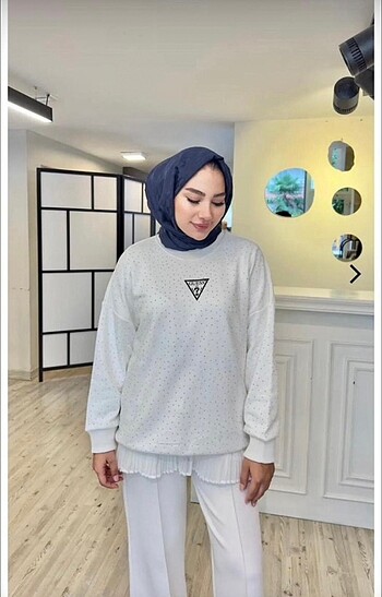 s Beden TAŞLI GUESS SWEAT