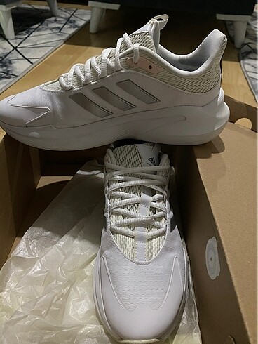 40 Beden beyaz Renk Adidas spor ayakkabı