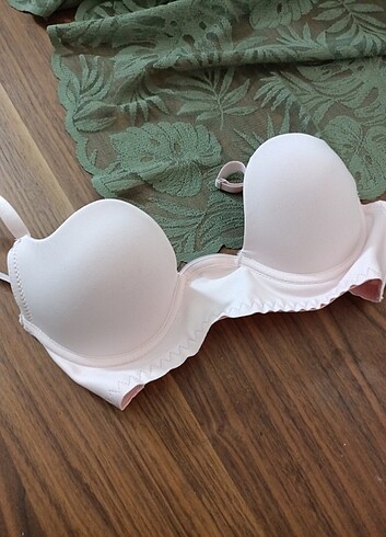 Diğer Bralette seksi u şekilli açık sırt yüksek destekli sütyen 75B gö