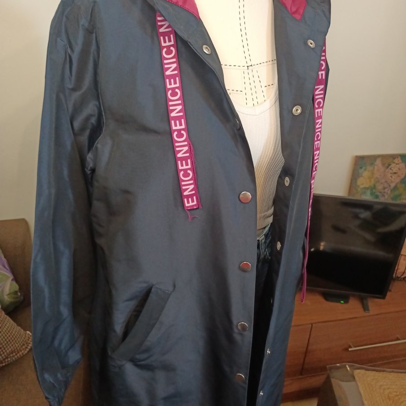 Lacivert Uzun Kadın Yağmurluk - Görsel 5