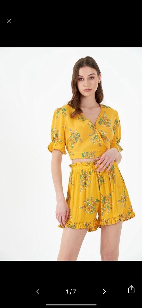 Sarı Viscon Baskılı Çiçekli Mini Bohem Crop Şort Takı - Görsel 5