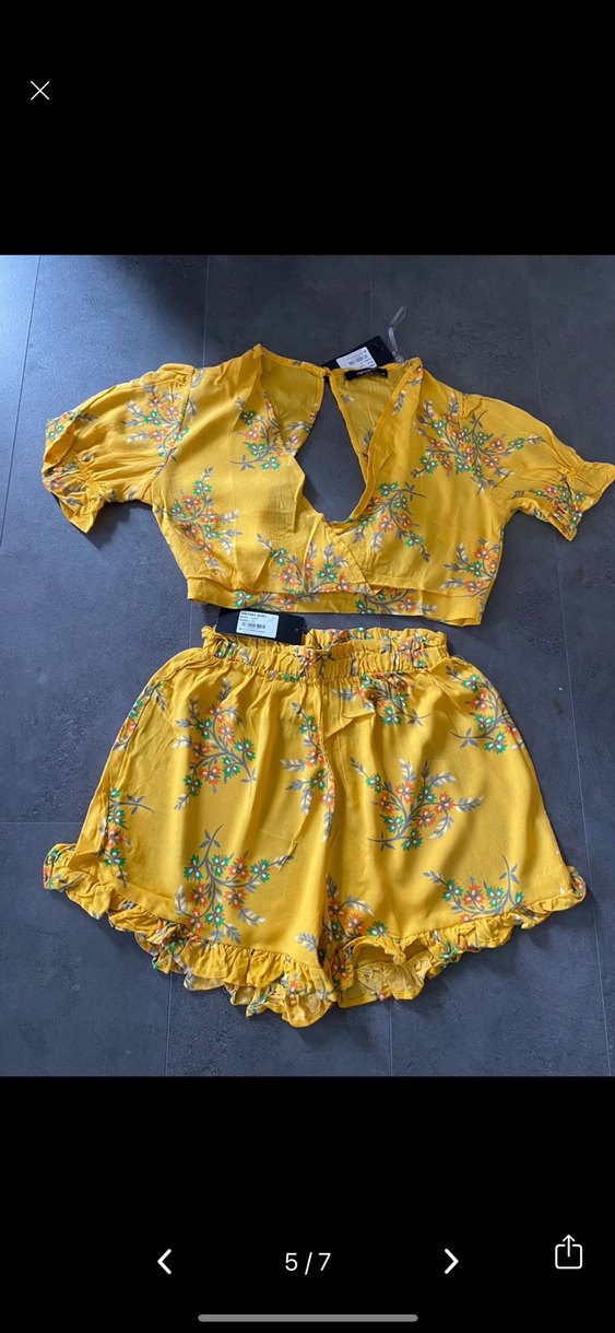 Sarı Viscon Baskılı Çiçekli Mini Bohem Crop Şort Takı - Görsel 2