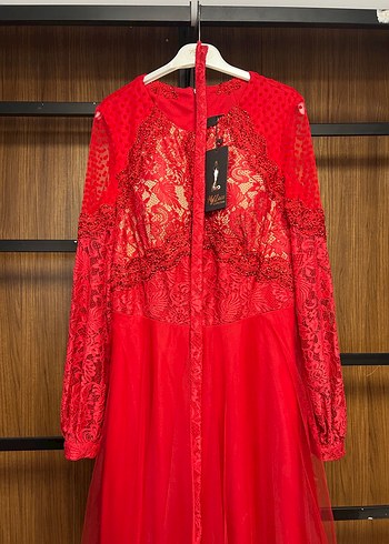 Dantel Detaylı Uzun Kırmızı Kadın Abiye Elbise - Görsel 4