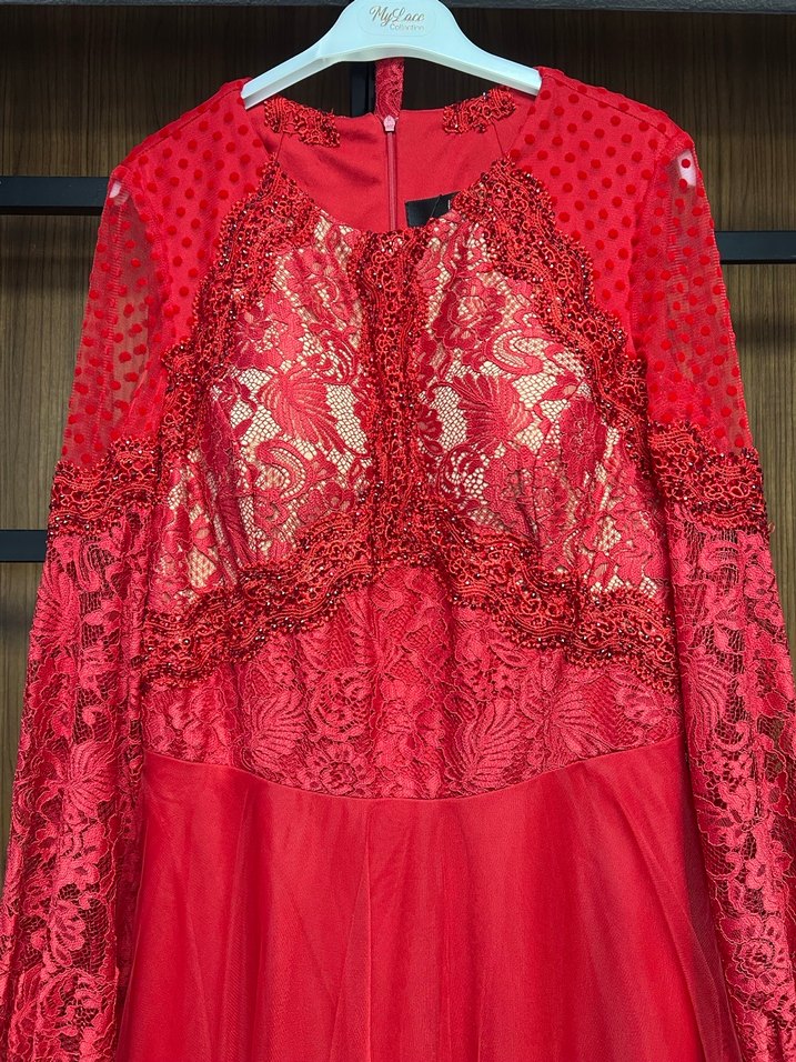 Dantel Detaylı Uzun Kırmızı Kadın Abiye Elbise - Görsel 5