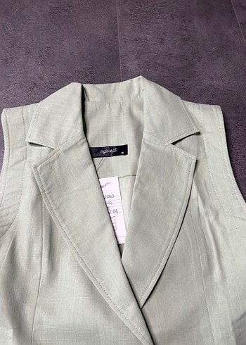 Pastel Yeşili Keten Düğmeli Kadın Kolsuz Yelek - Görsel 4