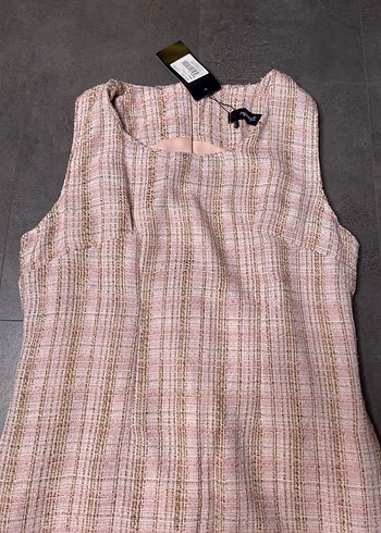 Pembe Tüvüt Kolsuz Mini Elbise - Görsel 5