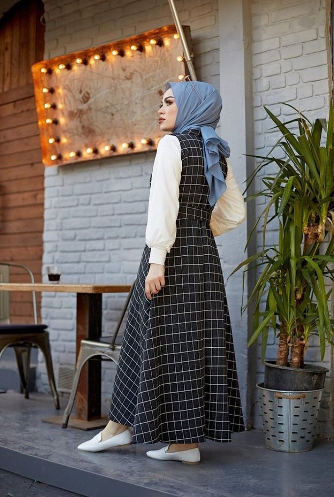 Siyah Ekose Desenli Uzun Kemerli Elbise - Görsel 2