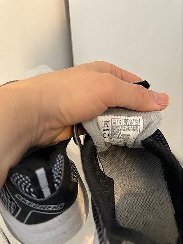 26 Beden Çocuk Skechers Spor Ayakkabı